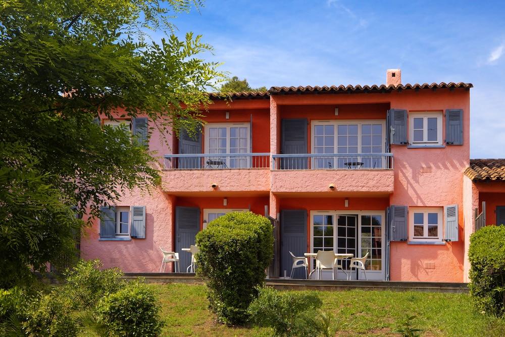 Village de vacances Sowell Residences Chênes Verts 3*